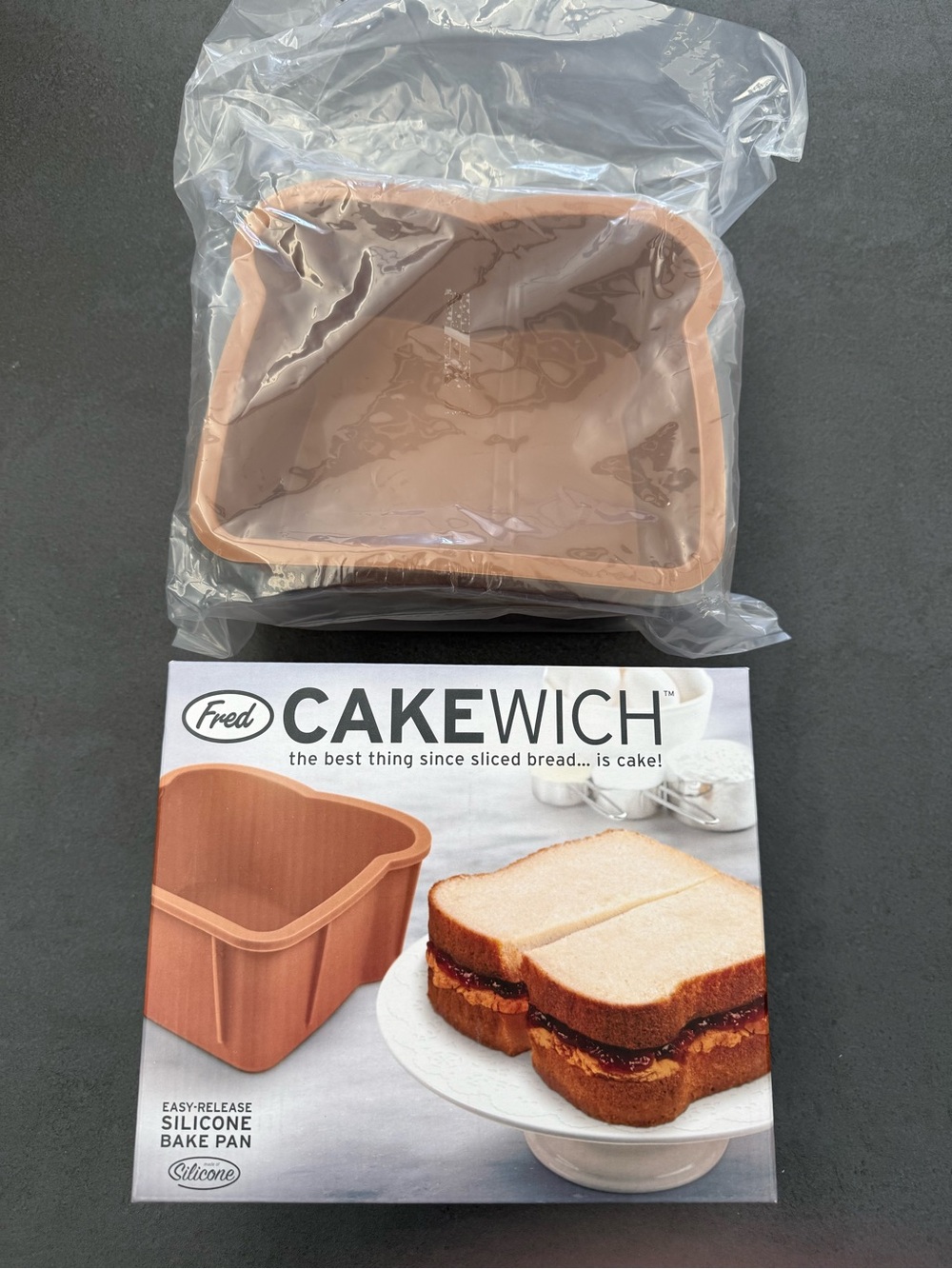 New Fred Cakewich Silicone Sandwich Cake Pan in Light Brown